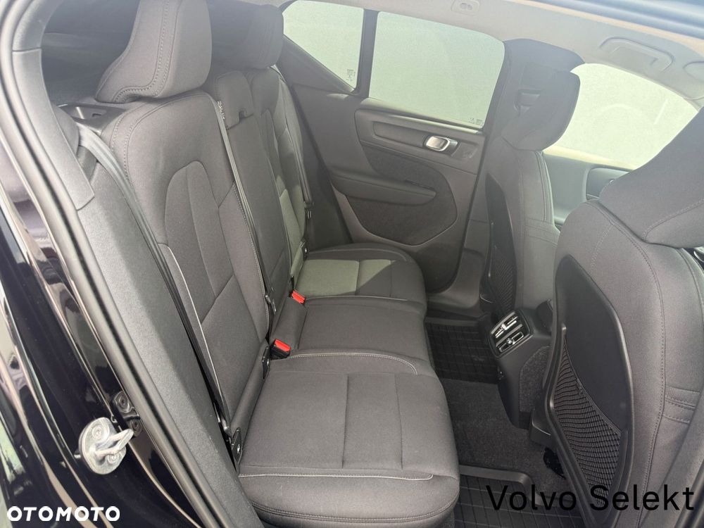 Volvo XC 40 - 30