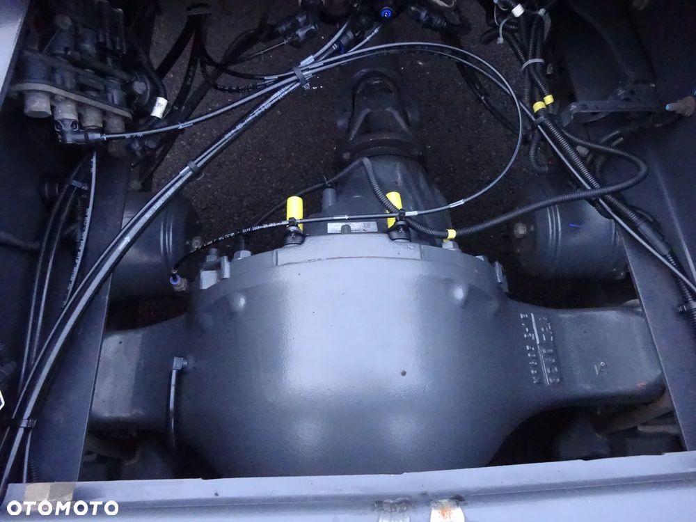 Renault T430 ADR - 9