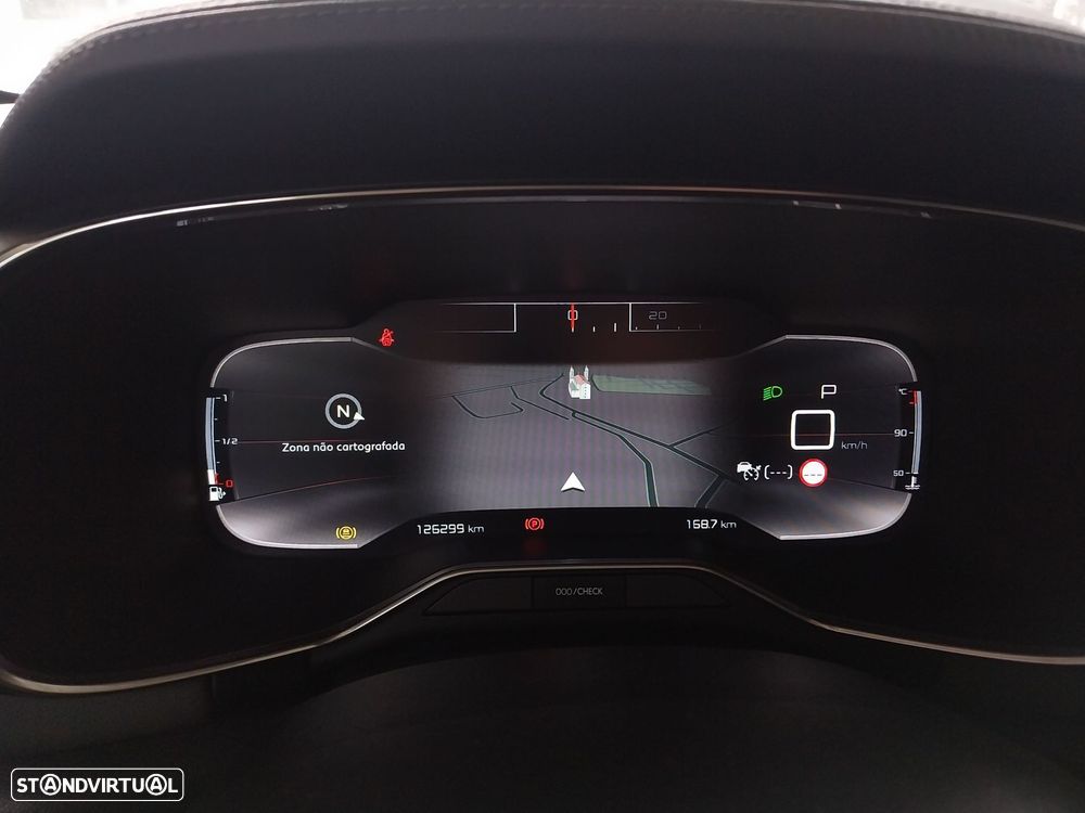 Citroën C5 Aircross 1.6 PureTech Shine J19 EAT8 - 4