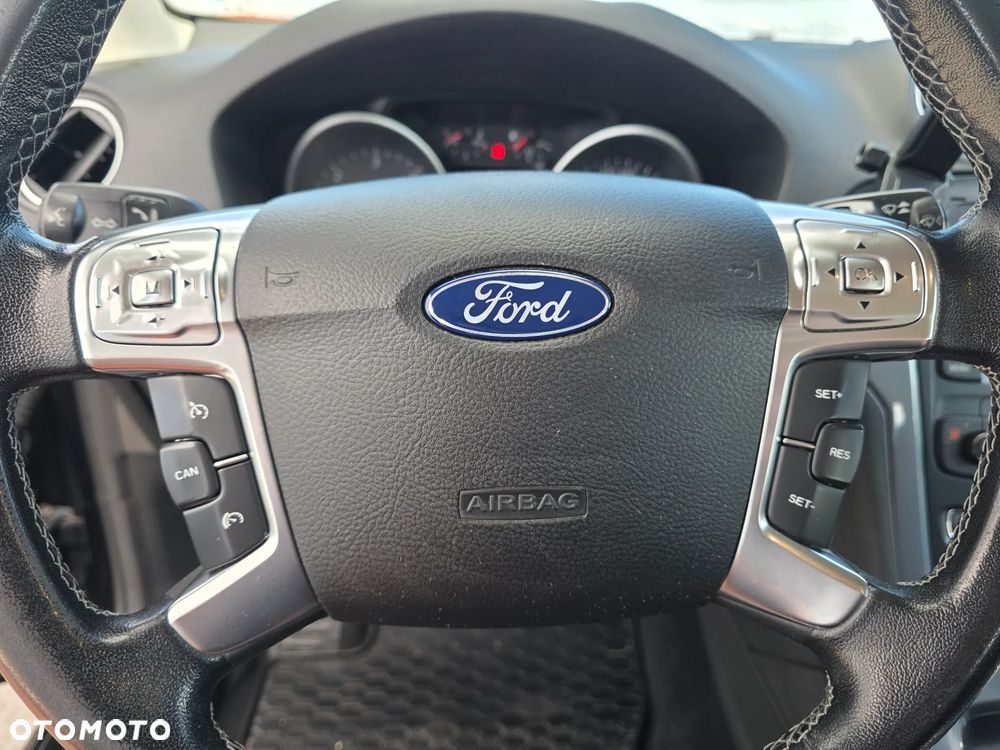 Ford Mondeo 1.6 TDCi Ambiente - 24