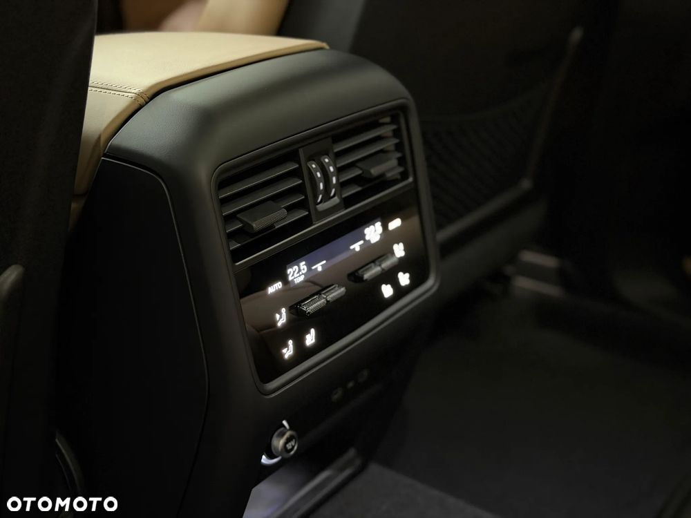 Porsche Cayenne Black Edition - 34