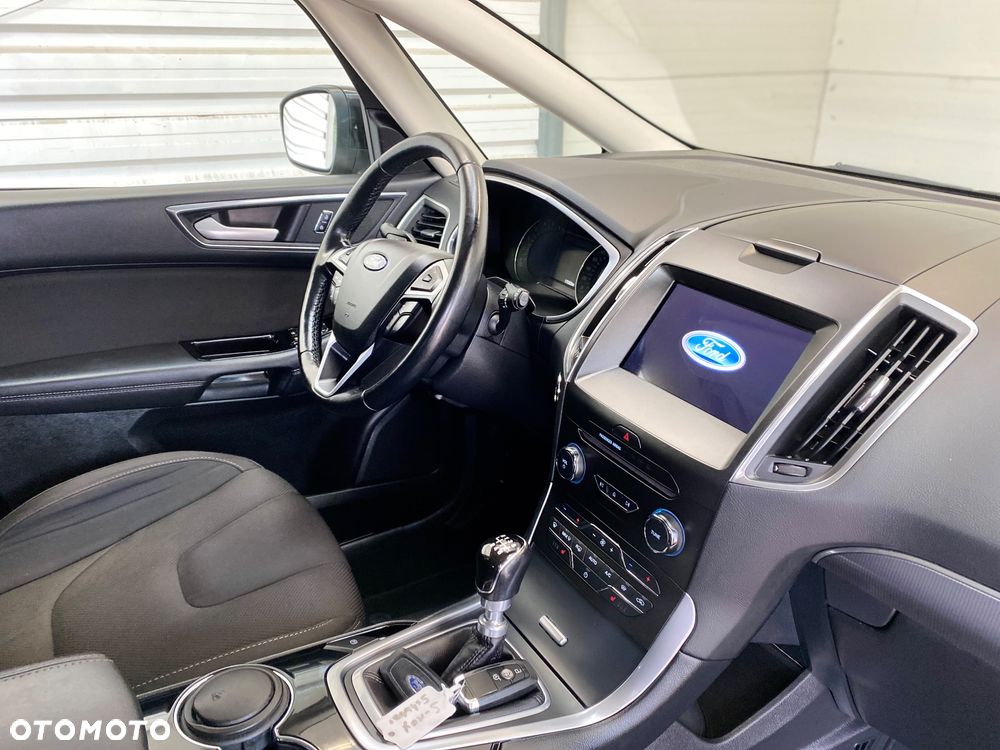 Ford S-Max 2.0 EcoBlue Titanium - 12