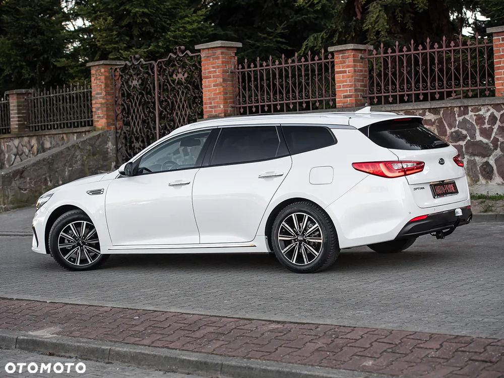 Kia Optima Sportagon 1.6 T-GDI DCT OPF GT Line - 10