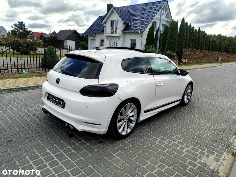Volkswagen Scirocco 2.0 TSI DSG - 9