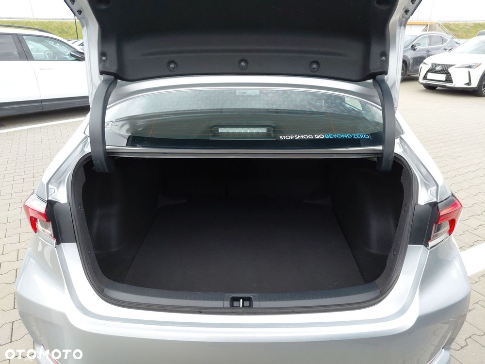 Toyota Corolla 1.8 Hybrid Comfort - 13