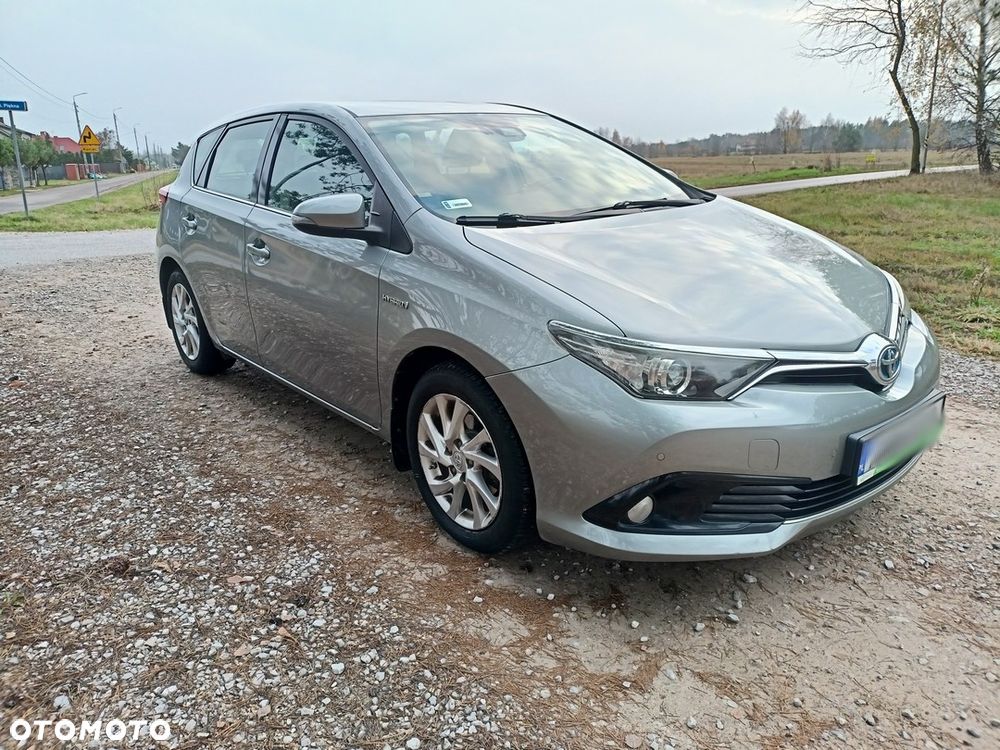 Toyota Auris Hybrid 135 Prestige - 1
