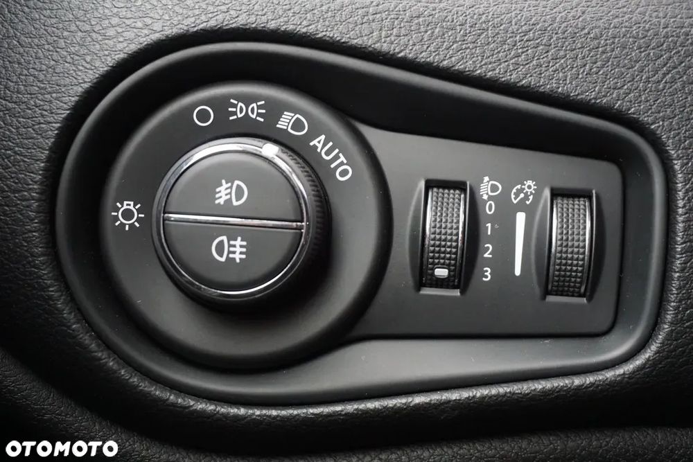 Jeep Renegade 2.0 MultiJet Limited 4WD S&S - 22