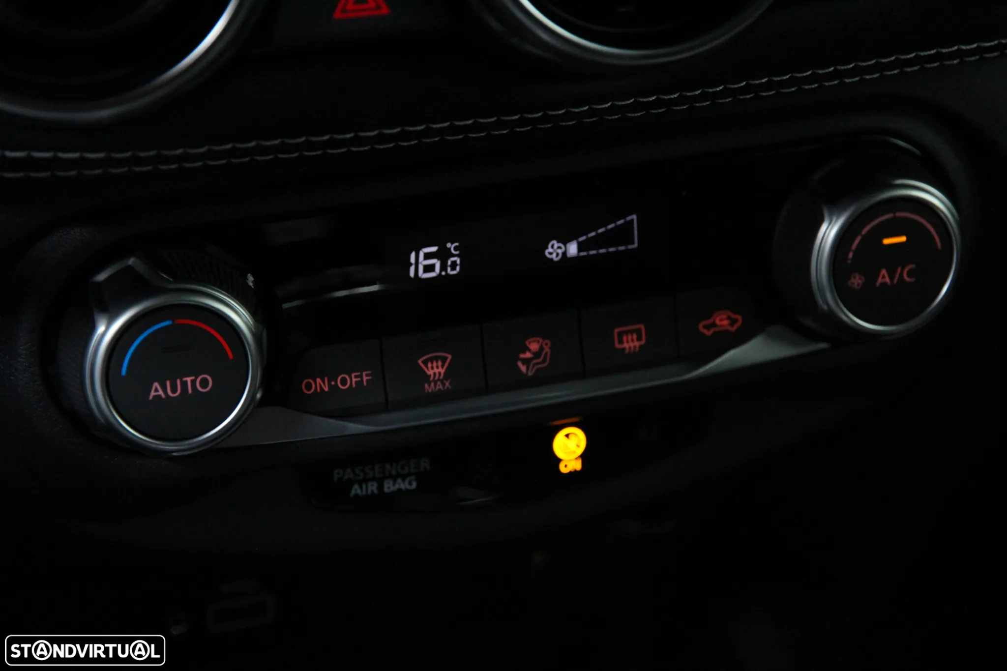 Nissan Juke 1.0 DIG-T N-Connecta NAV. DCT - 15