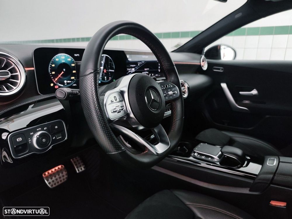 Mercedes-Benz A 180 d AMG Line Aut. - 24