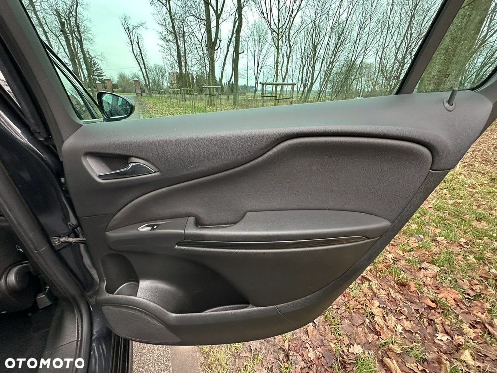 Opel Zafira - 24