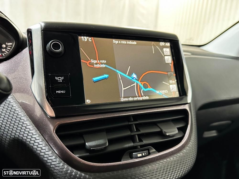 Peugeot 2008 1.6 e-HDi Allure 2-Tronic - 54