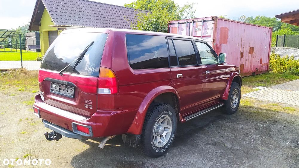 Mitsubishi Pajero Sport 3.0 V6 - 8