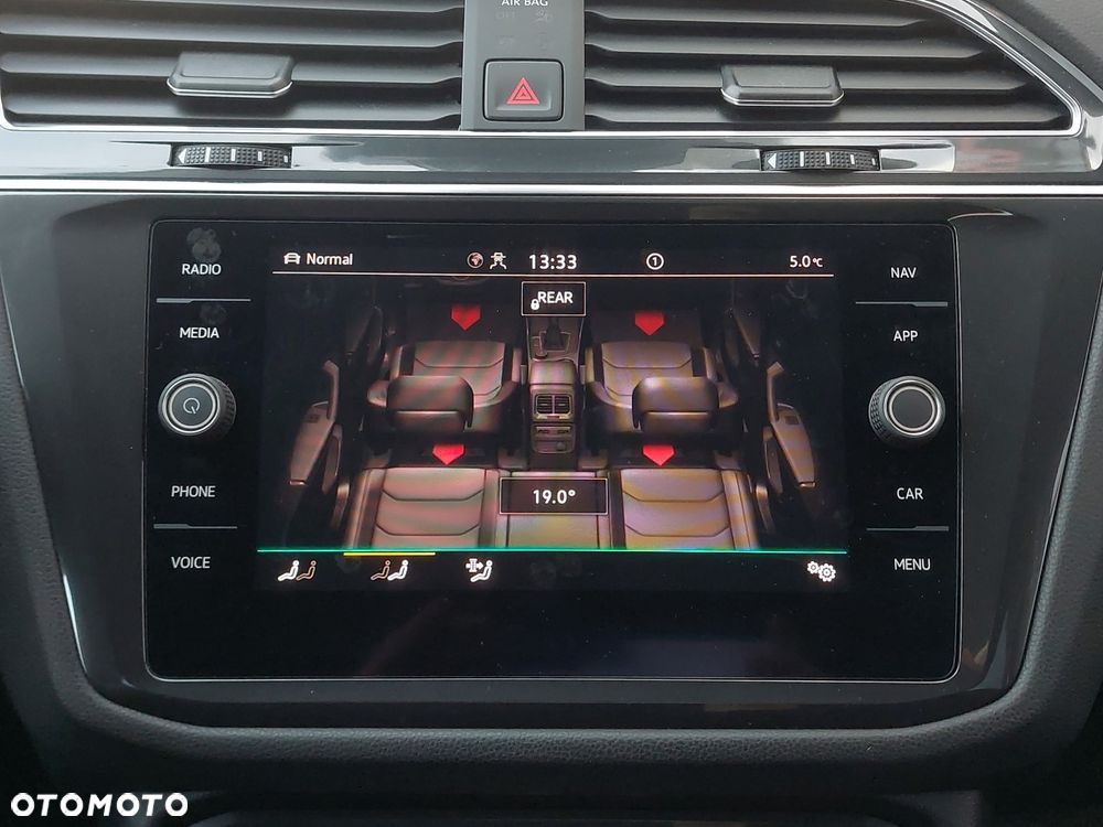 Volkswagen Tiguan - 38