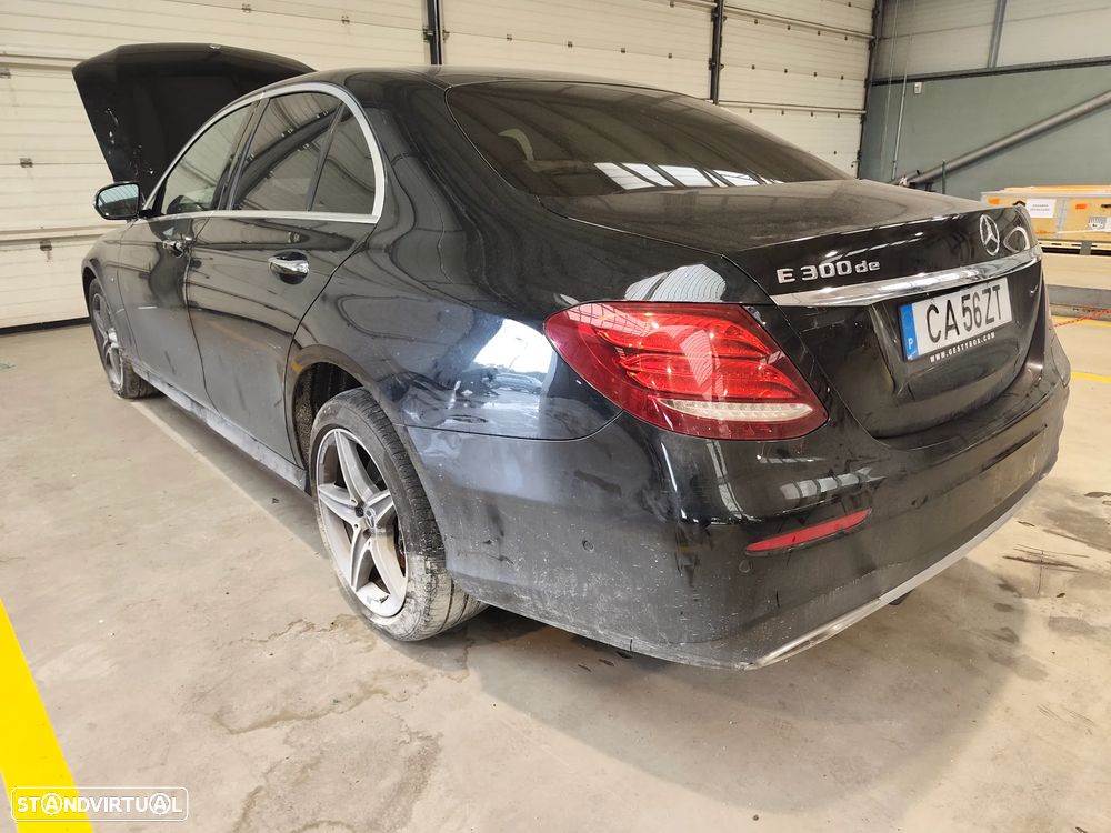 Mercedes-Benz E 300 de AMG Line - 9