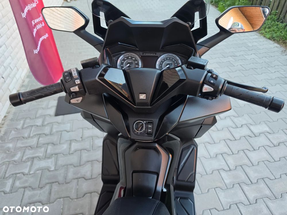 Honda NSS - 6