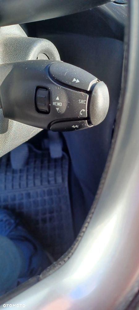 Citroën C3 Pure Tech (VTi) 82 Exclusive - 11