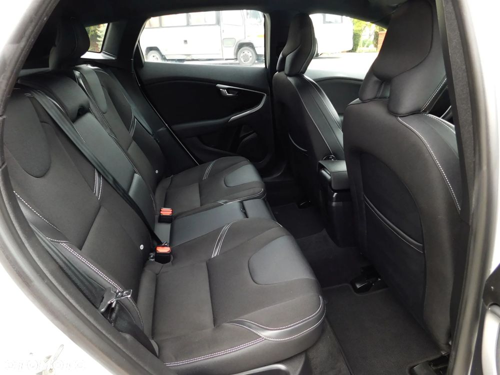 Volvo V40 T2 Kinetic - 7