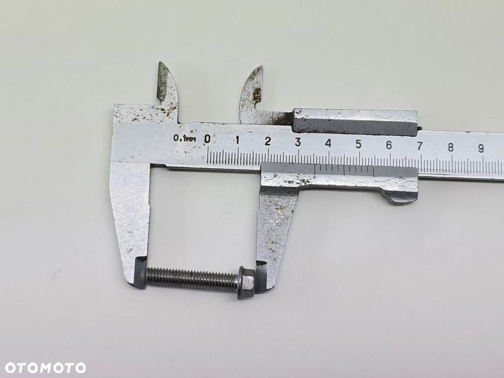 SUZUKI GSR 750 11-16 DEKIEL POKRYWA + ŚRUBY - 15