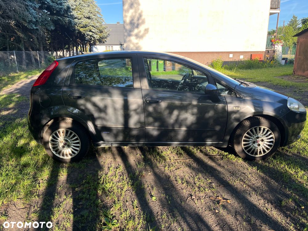 Fiat Grande Punto - 4