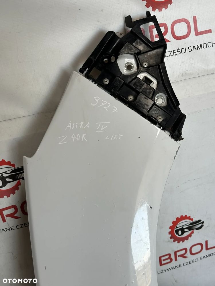 BŁOTNIK PRZEDNI PRAWY OPEL ASTRA IV LIFT  Z40R - 2
