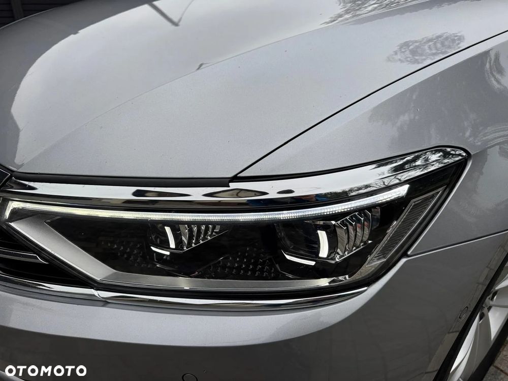 Volkswagen Passat Variant 2.0 TDI SCR Elegance DSG - 2