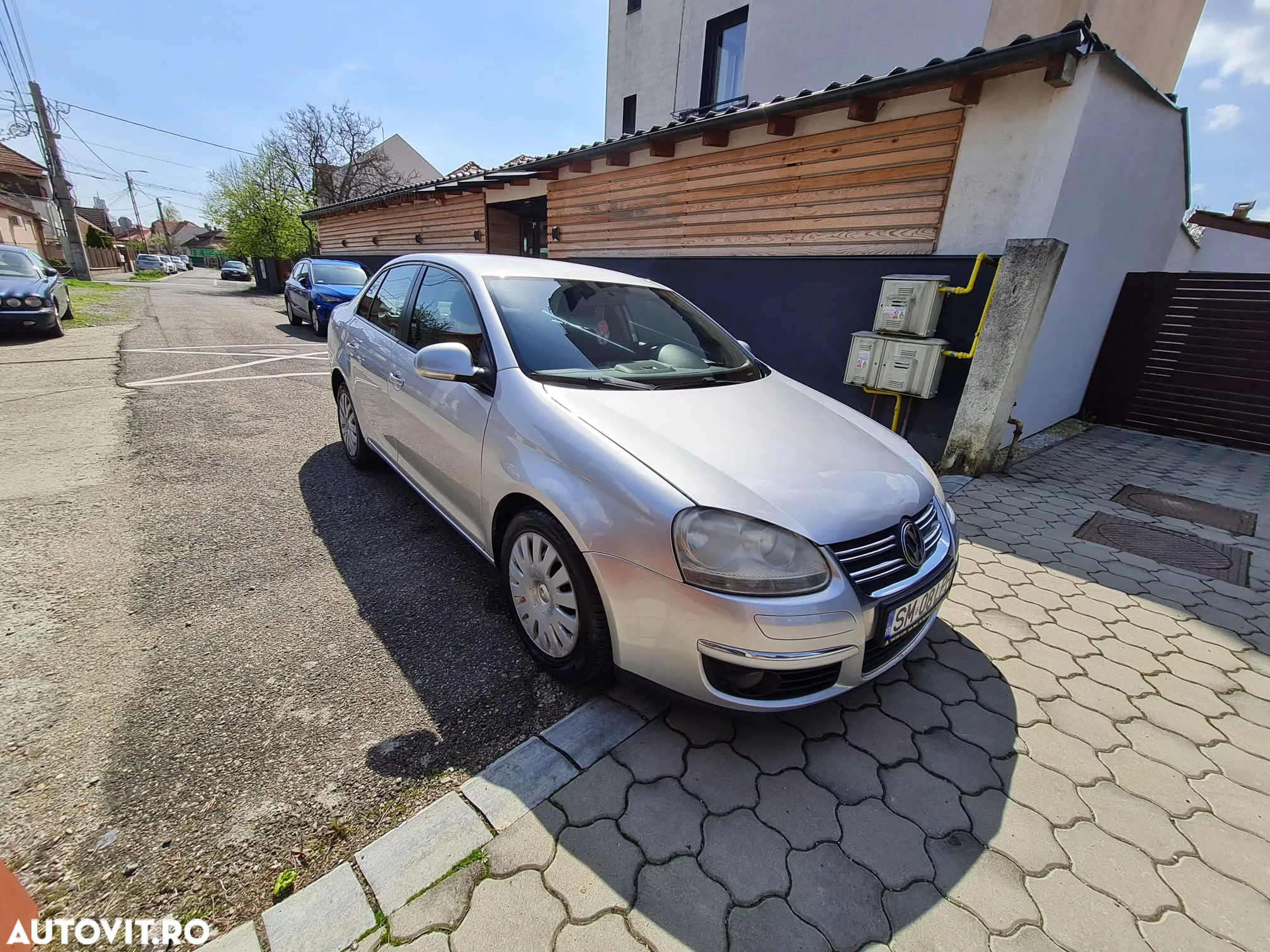 Volkswagen Jetta 1.6 TDI DPF Highline - 2