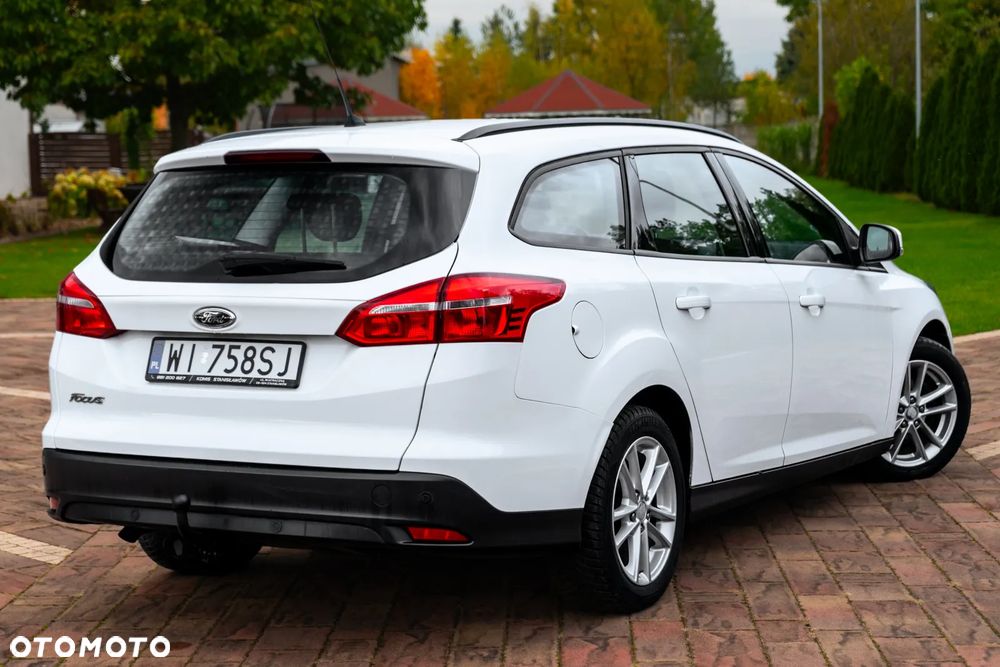 Ford Focus 1.5 TDCi DPF Start-Stopp-System Ambiente - 10