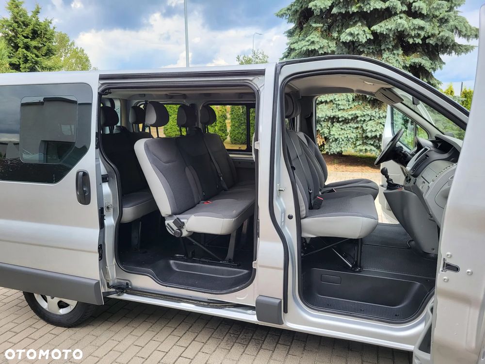 Opel Vivaro - 11