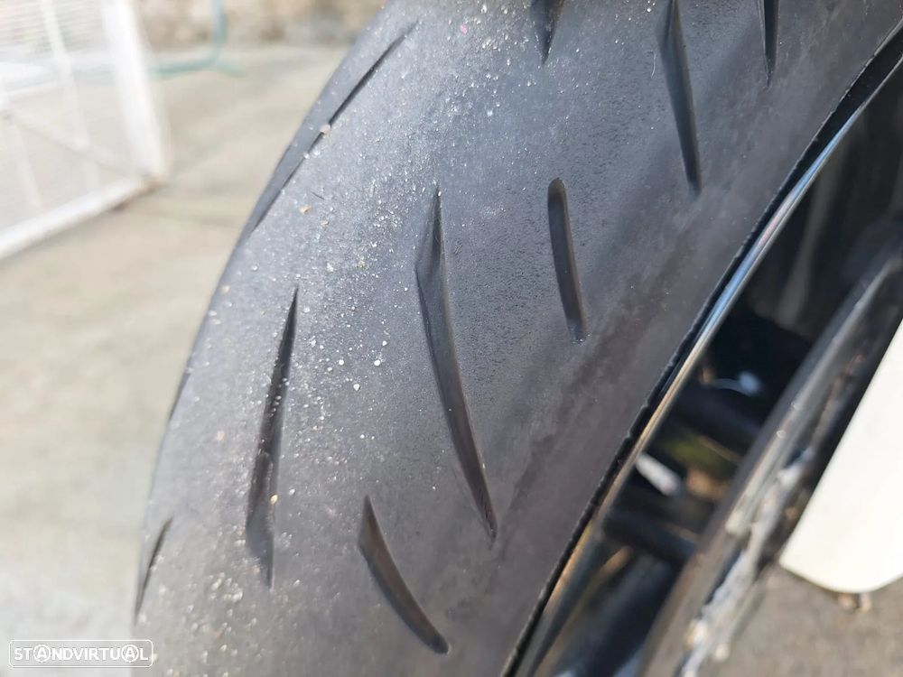 Suzuki GSX-R K8 - 13