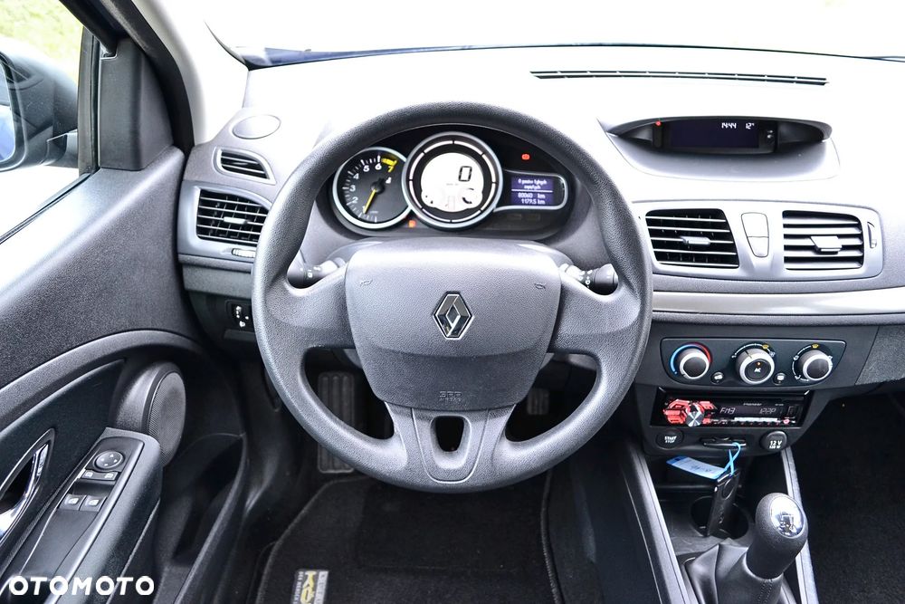 Renault Megane 1.6 16V Authentique Euro5 - 24