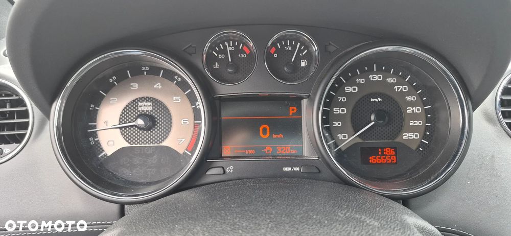 Peugeot RCZ 1.6 155 THP Automatik - 15