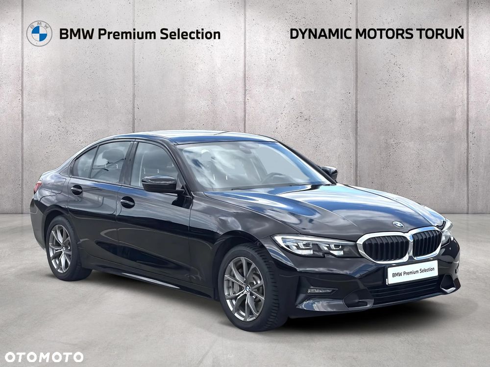 BMW Seria 3 330i Sport Line sport - 10