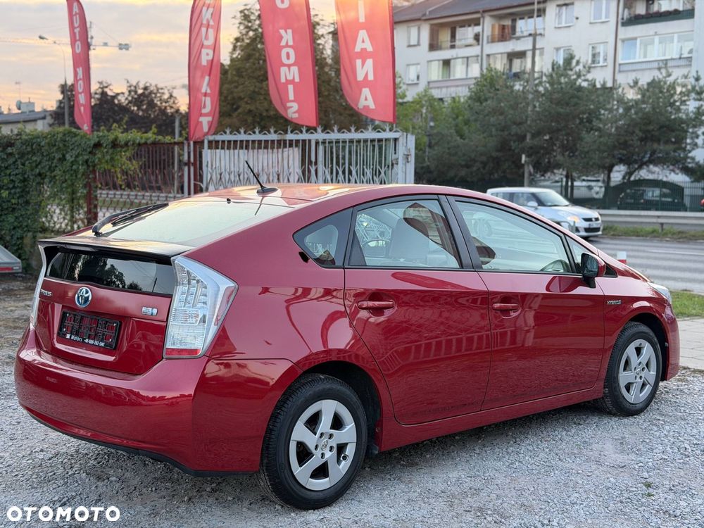 Toyota Prius 1.8 HSD Prestige - 5