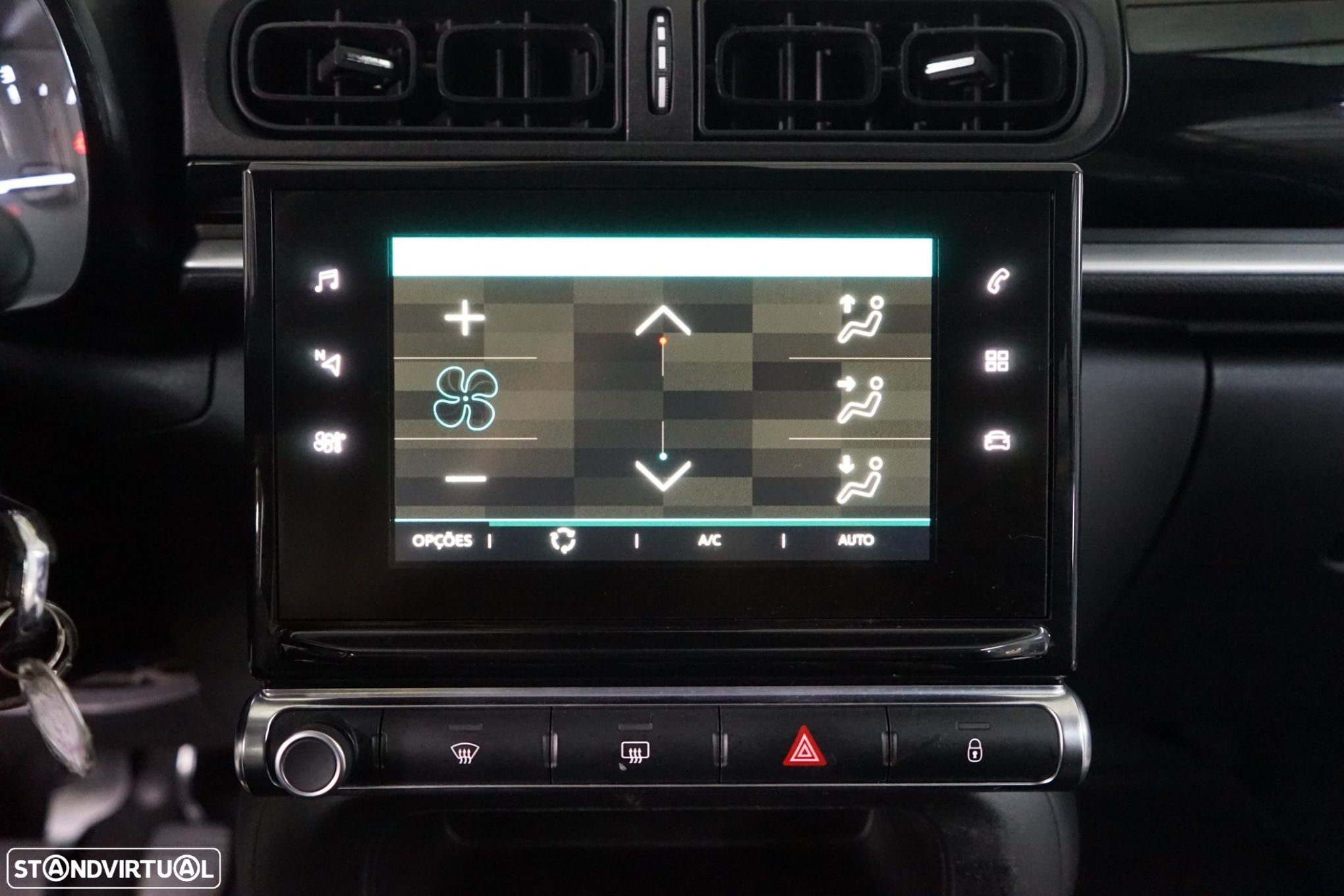 Citroën C3 1.6 BlueHDi Feel - 26