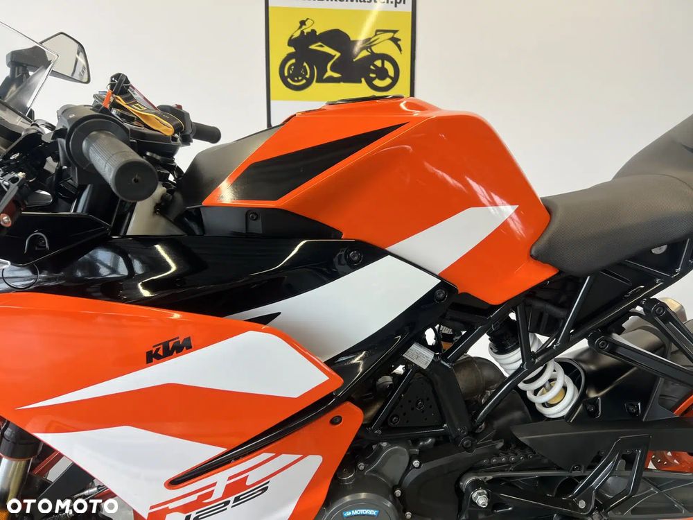 KTM RC 125 - 10