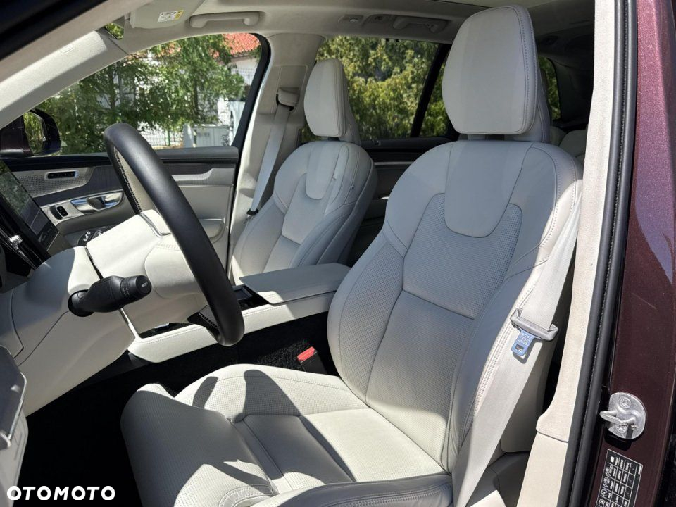 Volvo XC 90 - 18