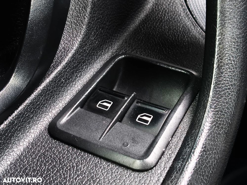 Skoda Fabia 1.2 HTP Active Green tec - 25