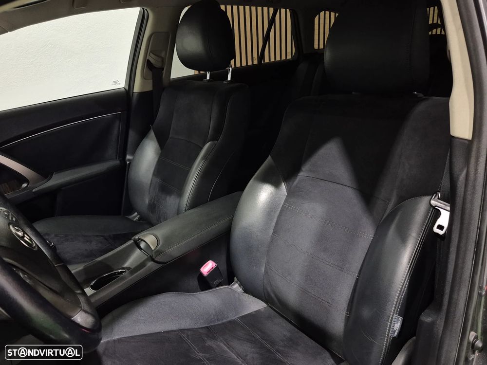 Toyota Avensis SW 2.0 D-4D Exclusive +GPS - 33