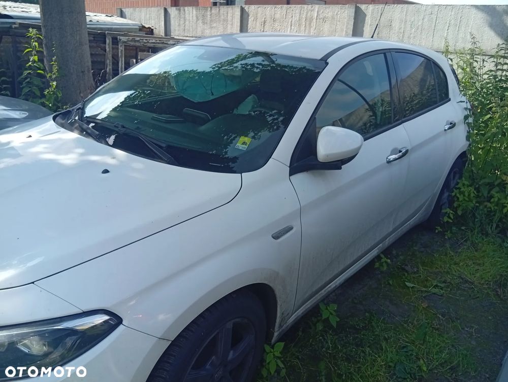 Fiat Tipo 1.4 T-Jet 16v Lounge EU6 - 4