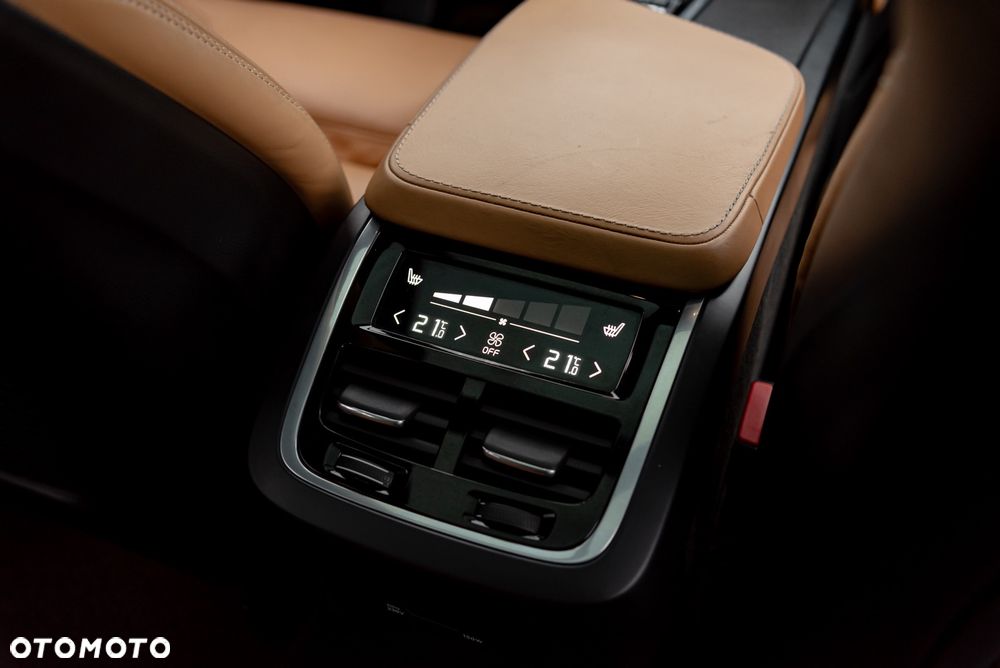 Volvo V90 Cross Country D5 AWD Geartronic Pro - 28