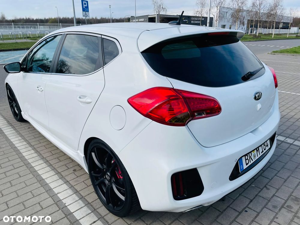 Kia Ceed 1.6 T-GDI GT-Challenge - 4