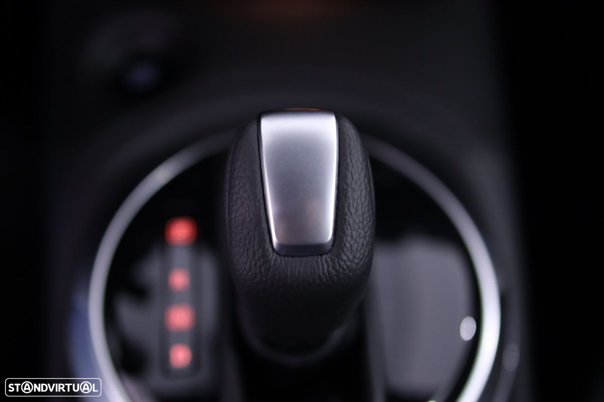 Nissan Juke 1.6 Hybrid N-Connecta - 16