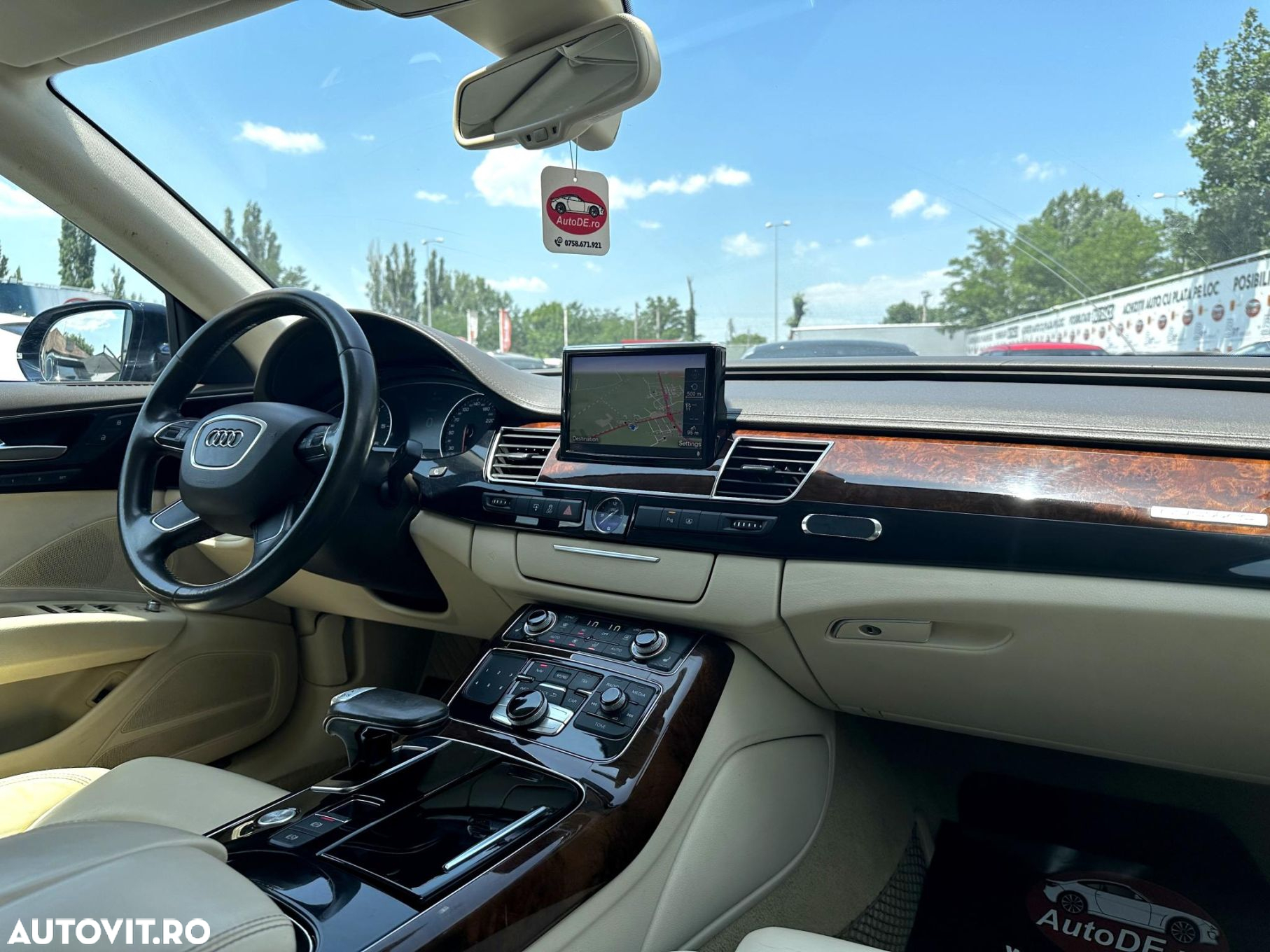Audi A8 - 6