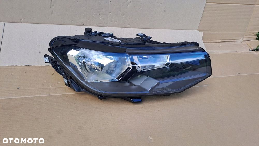 VW T-CROSS 2GM941006A PRAWA LAMPA ZWYKŁA UŻYWANA - 3