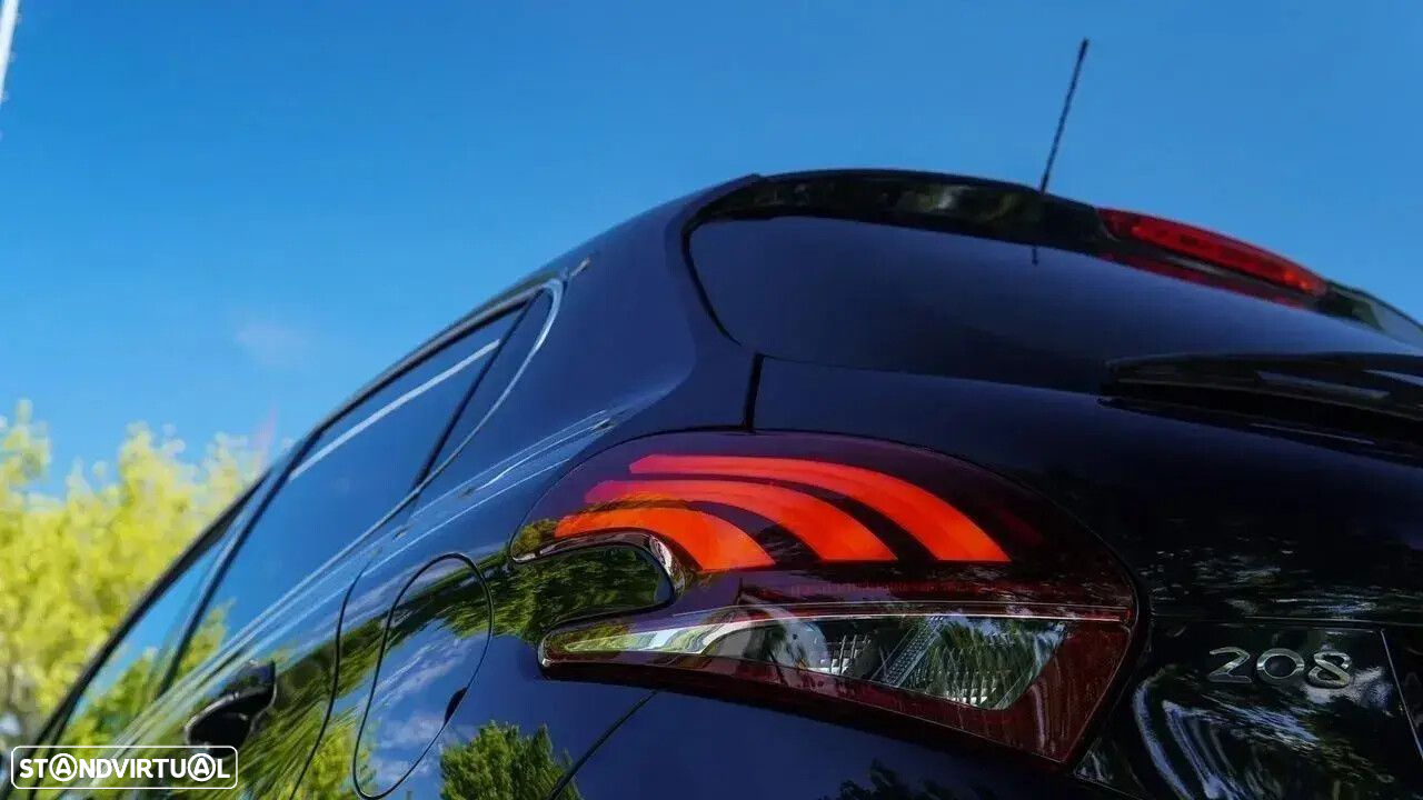 Peugeot 208 1.2 PureTech GT Line - 31