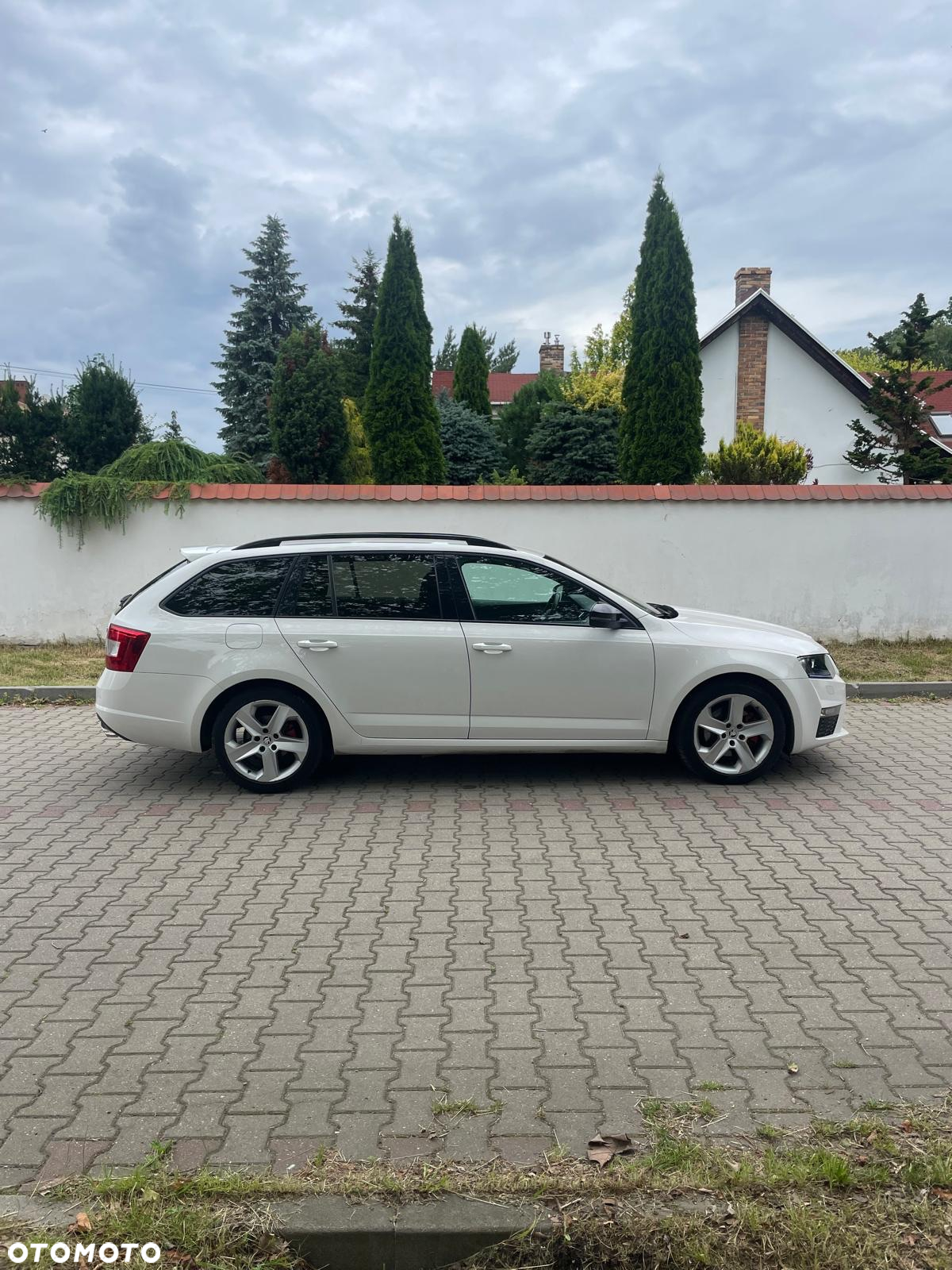 Skoda Octavia 2.0 TDI RS DSG - 8