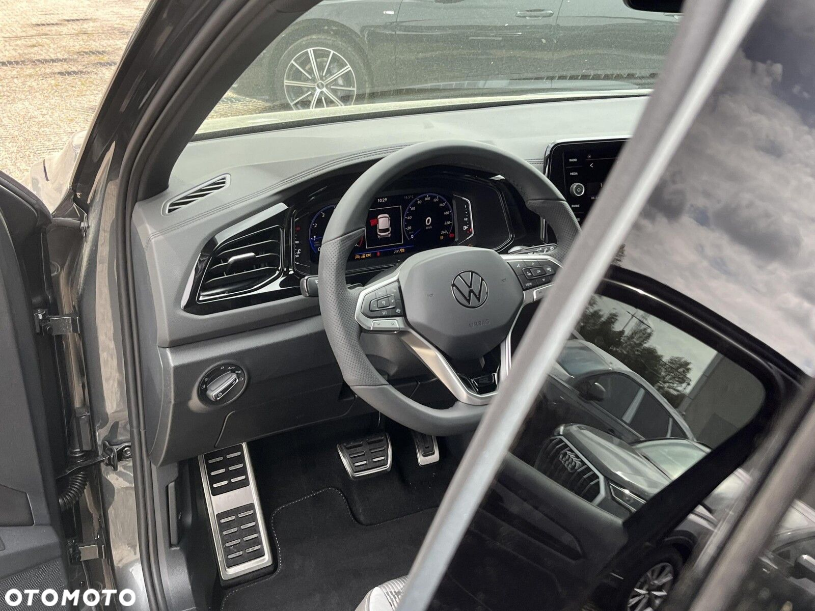 Volkswagen T-Roc - 14