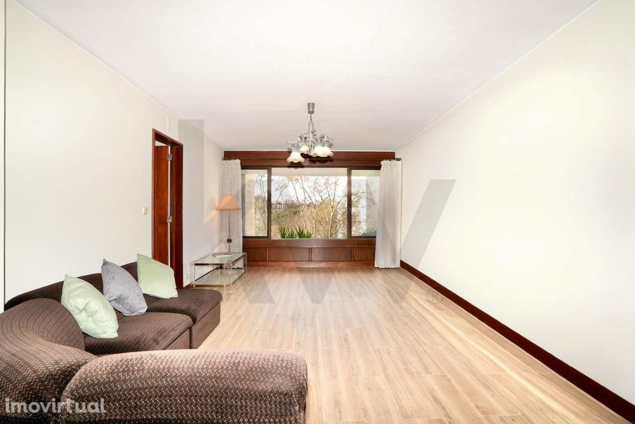 Apartamento T3 nas Torres da Fonte Nova – Benfica - Grande imagem: 3/25