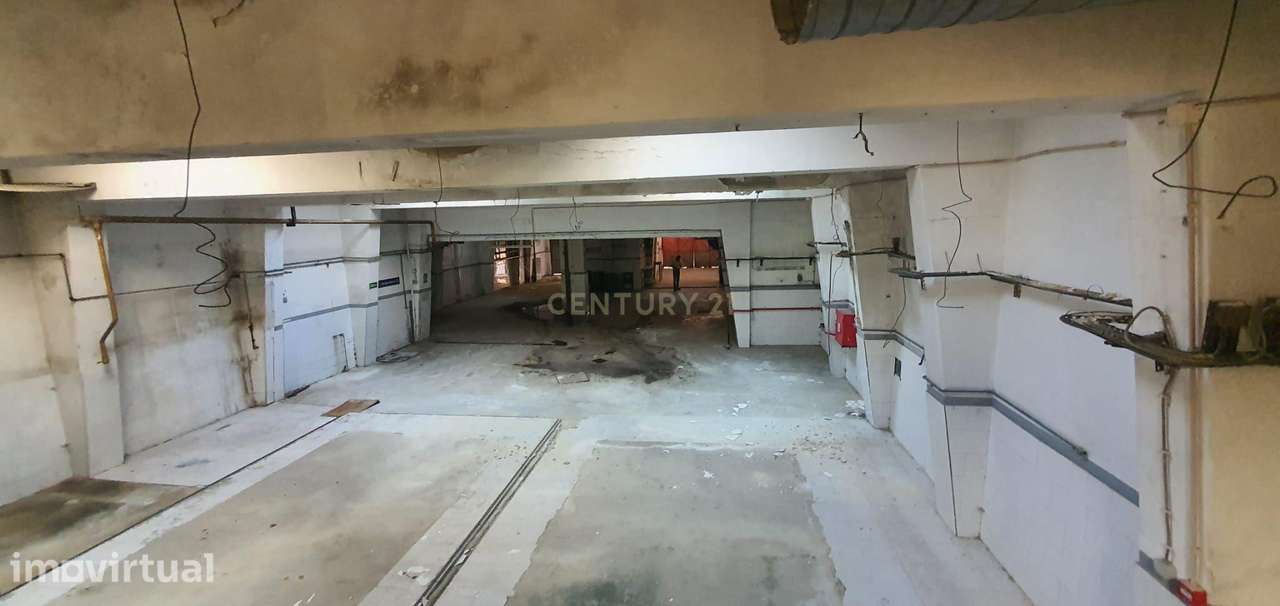 Garagem em Moscavide, Loures - 482m² - Grande imagem: 3/13