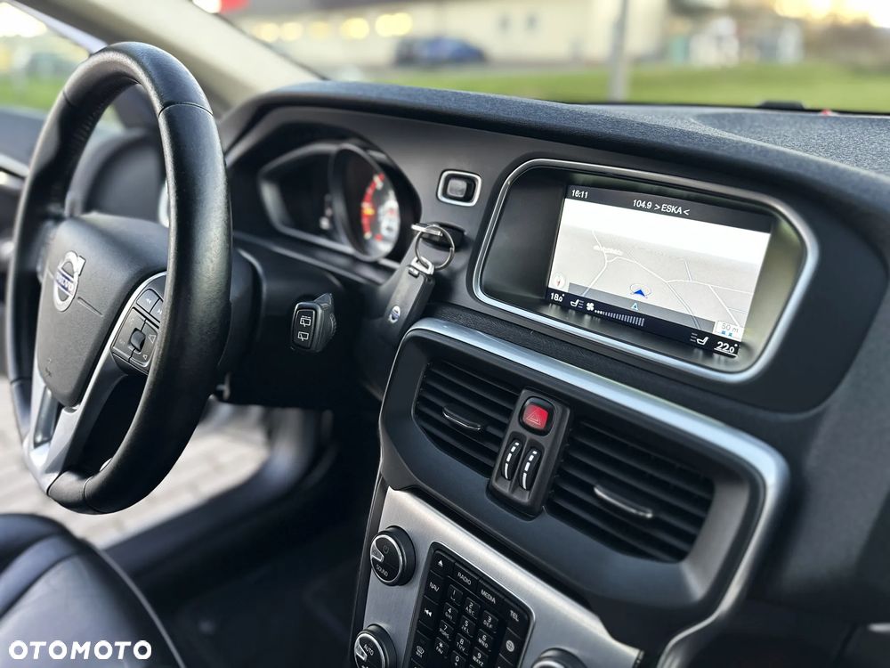 Volvo V40 Cross Country D2 Drive-E Ocean Race - 22